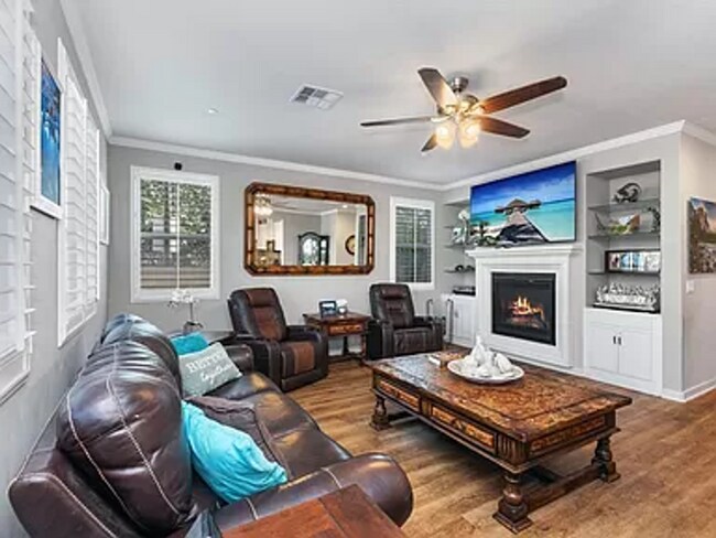 Building Photo - Beautiful, Partially Furnished Oceanside Home