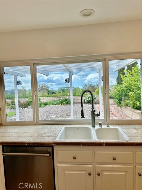 Building Photo - 27462 Vía Olmo