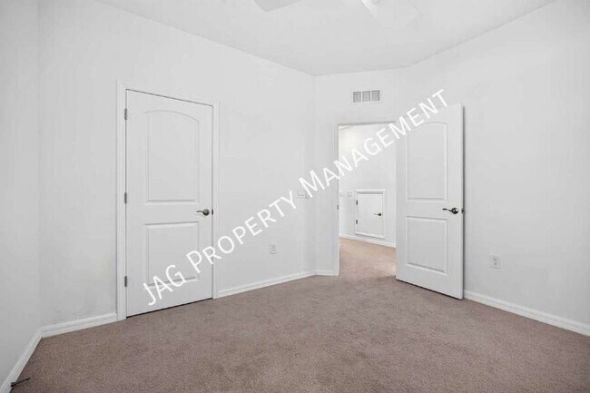 Building Photo - 2199 Emerald Springs Dr