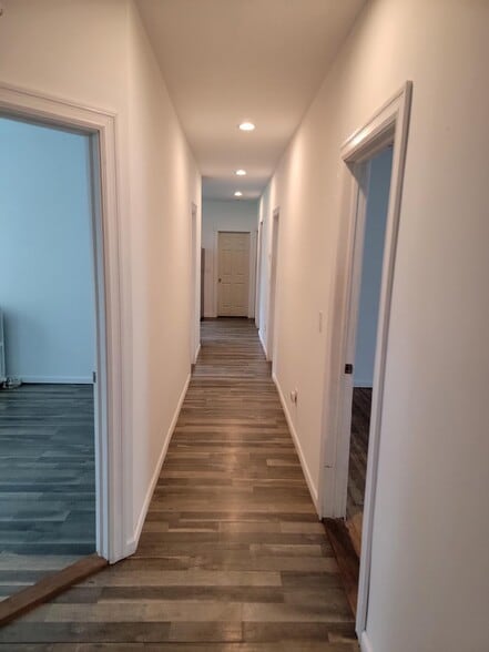 Building Photo - 211 Ontario St