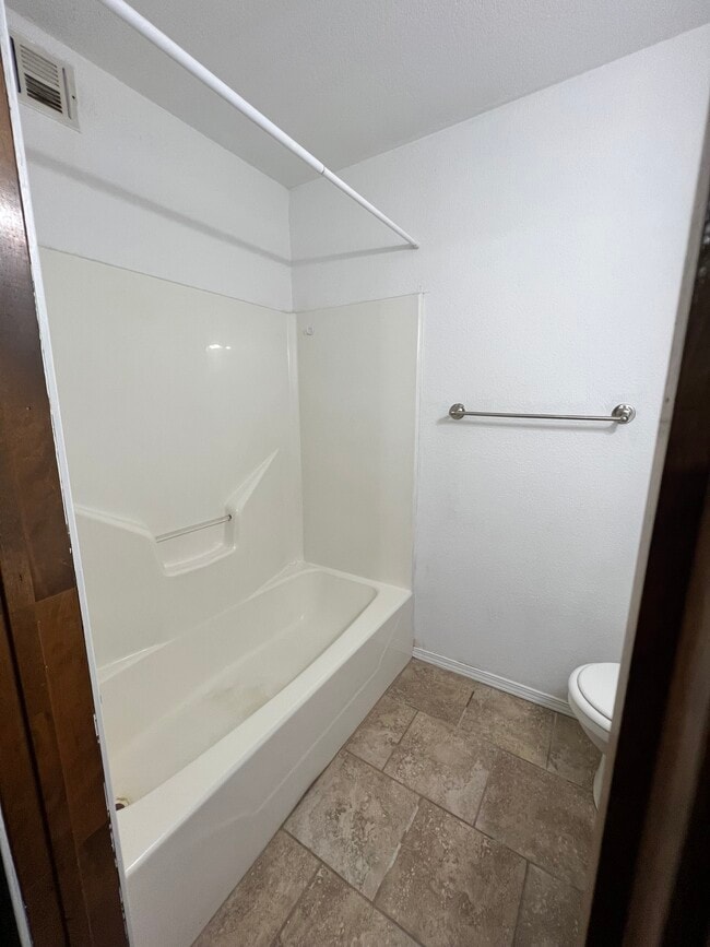 Primary Bathroom (picture 2 of 2) - 374 Willow St