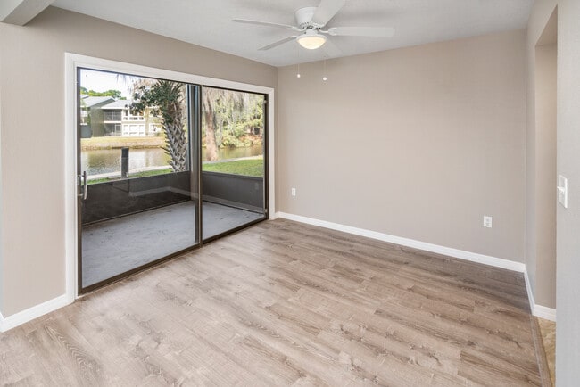 Building Photo - 5838 Peregrine Ave