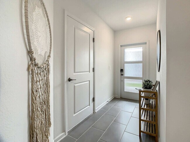 Building Photo - 8883 Cabot Cliffs Dr