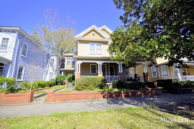 Building Photo - 111 Church St