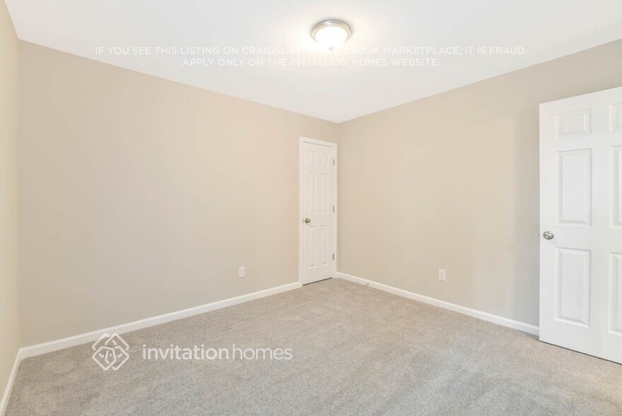 Building Photo - 8718 Holly Creek Ct