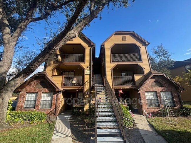 Building Photo - 390 Lake Placid Ct