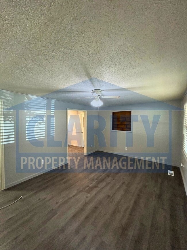 Building Photo - Charming 3-Bedroom, 1-Bath Home with Bonus...
