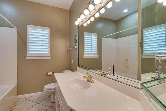 Building Photo - 3822 Indigo Cir