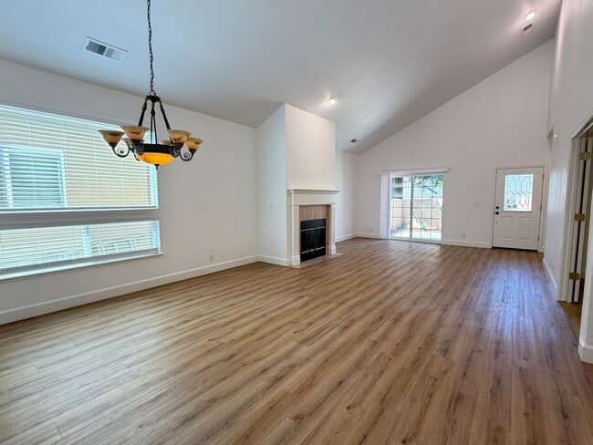 Building Photo - 104 Benson Terrace