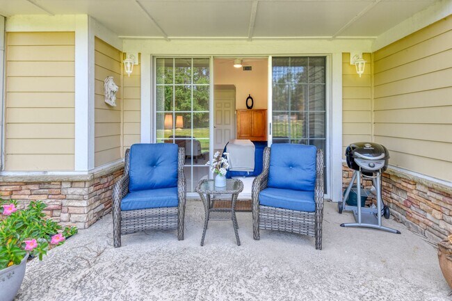 Building Photo - Luxury 3-bedroom - 4 bath with garage