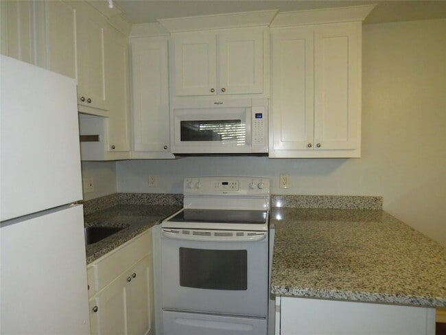 Building Photo - 1026 Thomas St