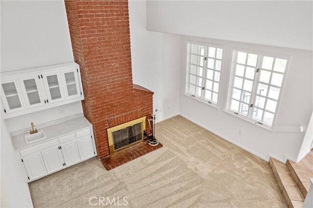 Building Photo - 12 Fairway Dr