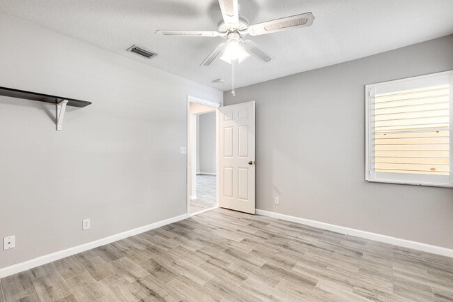 Building Photo - 11036 SE Sea Pines Cir