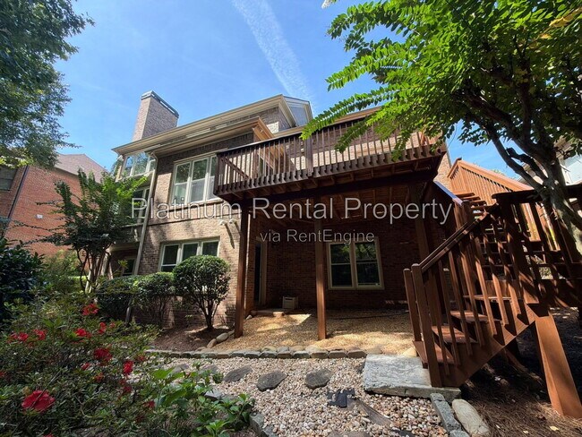 Building Photo - 8015 Wakehurst Pl