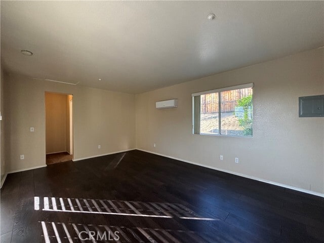 Building Photo - 7850 La Nita St