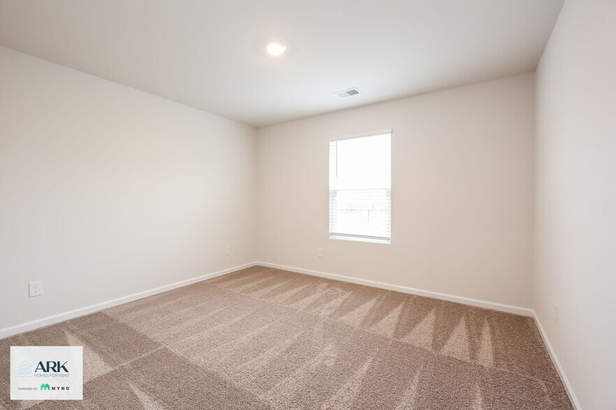 Building Photo - 6025 Mason Tucker Dr