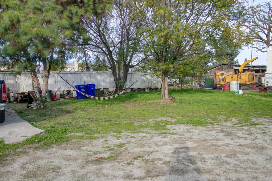 Building Photo - 5246 Phillips Blvd