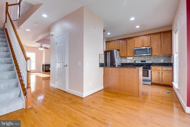 Building Photo - 2415 Terra Cotta Cir