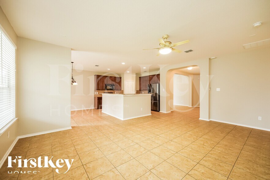 Building Photo - 6203 Palmetto Way