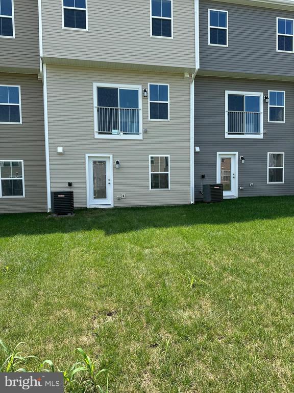 Building Photo - 123 Brashear Ct