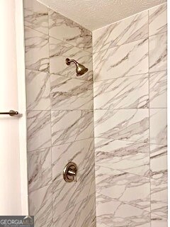 Building Photo - 3821 River Rd