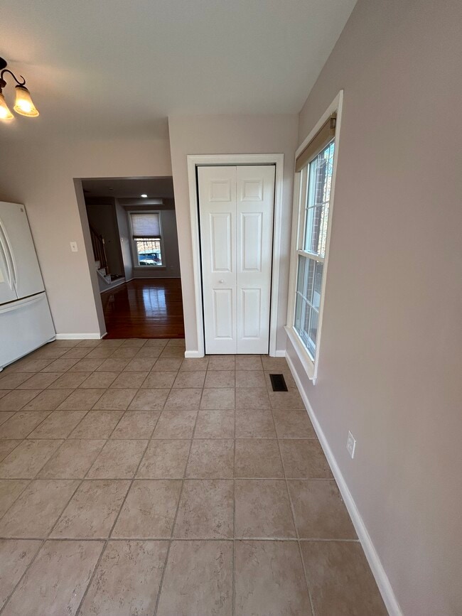 Building Photo - 3573 Moultree Pl