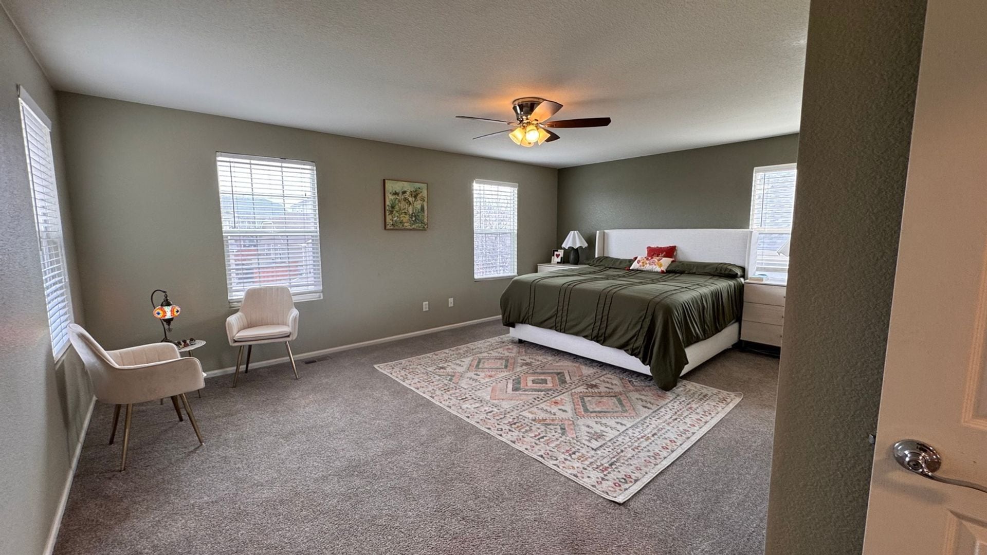 Building Photo - 2208 Buttercup St