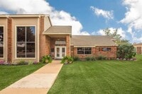 Building Photo - 6897 Meadow Rd