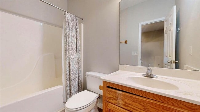 Building Photo - 122 Grove Hill Ave