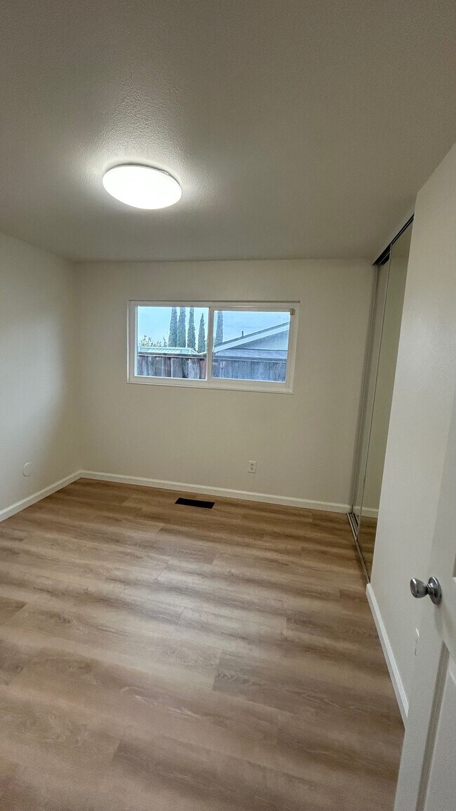 Building Photo - 4310 San Miguel Cir