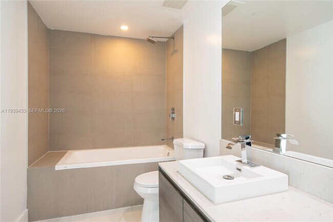 Building Photo - 1080 Brickell Ave