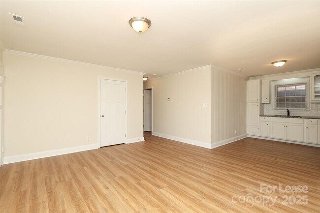 Building Photo - 937 Green Cir Dr