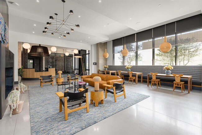 Building Photo - 84 Northeast Dr