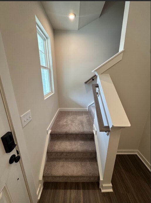 Building Photo - Beautiful 3-Bedroom, 3-Bath Home with Mode...