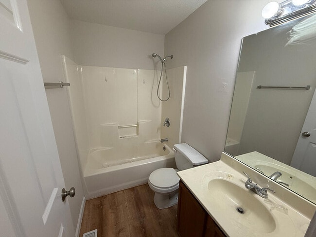 Building Photo - 4114 Hidden Creek Ct