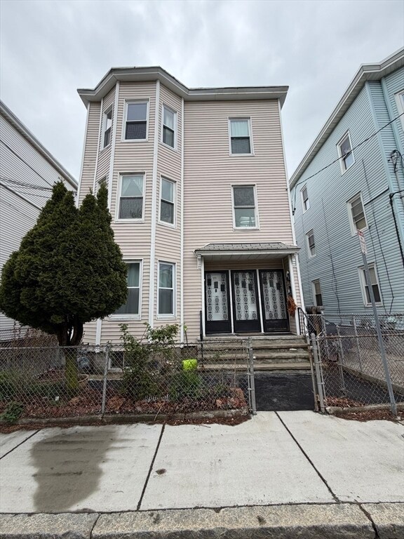 Building Photo - 25 Linden St