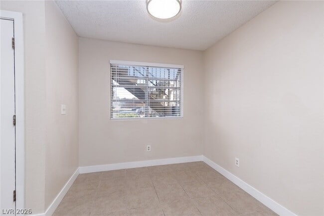 Building Photo - 2674 Bryandouglas Dr