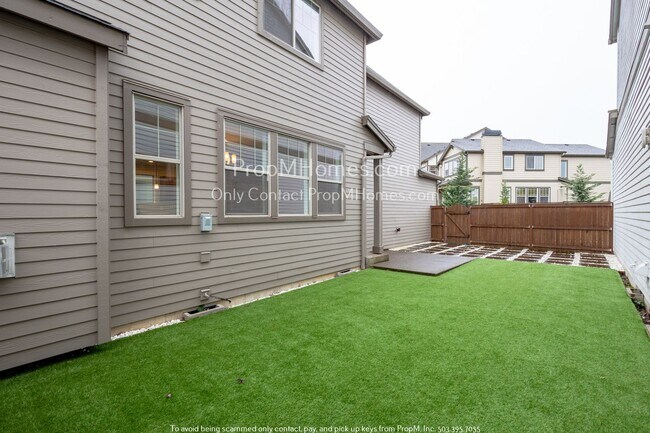 Building Photo - Four Bedrooms of Pure Bliss: Welcome to Yo...