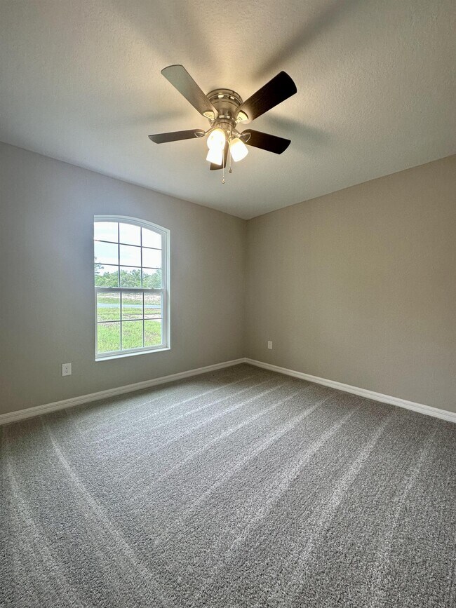 Building Photo - 200 Marion Oaks Golf Rd