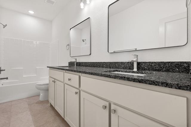 Building Photo - 508 E Kimball St