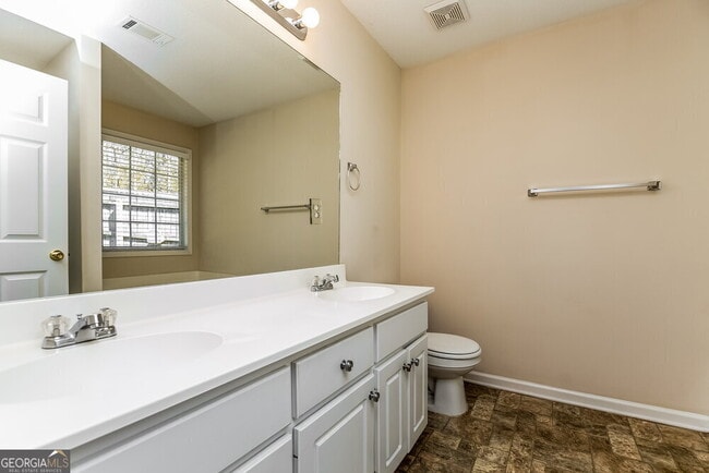 Building Photo - 2582 Freemans Walk Path