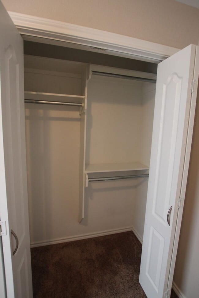 Building Photo - Coming Soon: 2 Bedroom Duplex for Rent in Lindale!