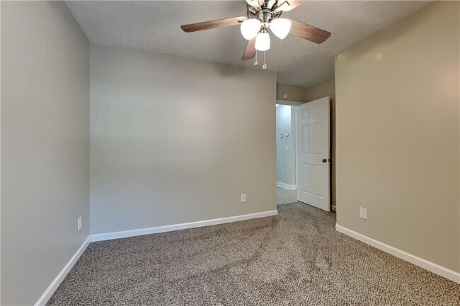 Building Photo - 353 Wildwood Ct