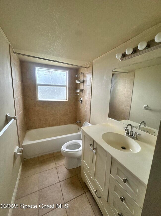 Building Photo - 3135 Shady Dell Ln