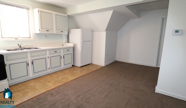 Building Photo - 926 S 14th St