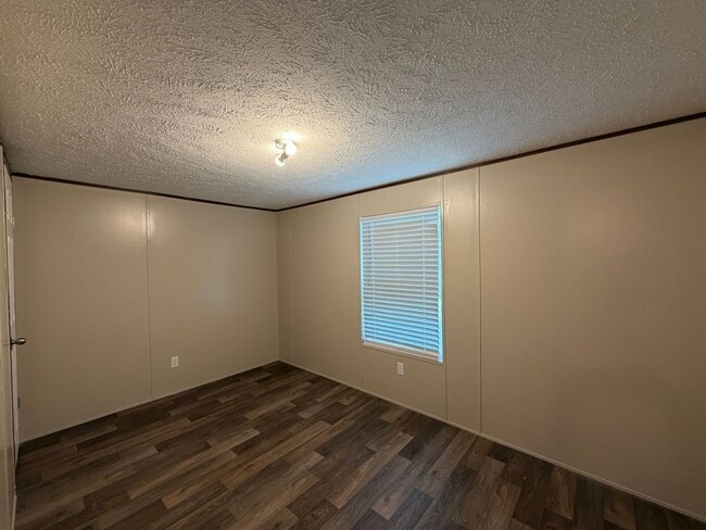 Building Photo - 3379 LA-3059