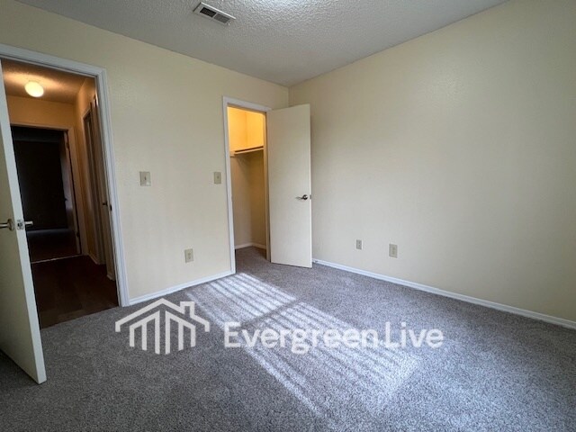 Building Photo - 106 Ayana Ct