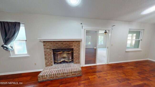 Building Photo - 2063 Wax Myrtle Ct