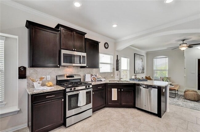 Building Photo - 6029 Mary Lewis Dr