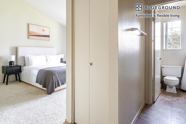 Building Photo - 117 Rock Harbor Ln